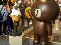 -LINE FRIENDS Garosu-gil Flagship Store