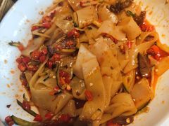 牛肉拌凉皮-旺顺阁鱼头泡饼(常营店)
