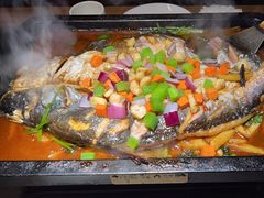 -夯鱼烤鱼·尔滨地标美食(中央商场店)