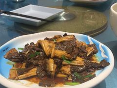 -乔家小院•非遗驴肉•青岛菜(滨河路店)