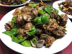 鸡焖蛤-天隆酒店·本地海鲜鲁菜(烟台大学店)