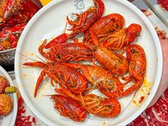 -来龍儿鲜切牛肉自助老火锅