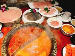 鸳鸯锅底-黄家码头老火锅(解放碑旗舰店)