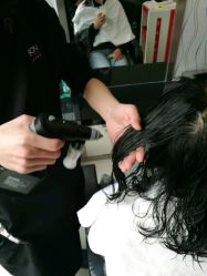 -意廊 Hair Salon