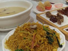 星洲炒米粉-东江海鲜酒家(艺都分店)