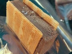 -詹爷爷乌节路街头冰淇淋