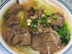 -粉吖吖·邵阳米粉(体育西路店)