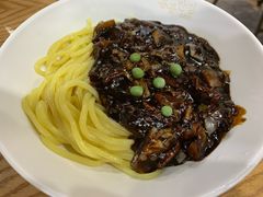炸酱面-香港饭店0410(弘大店)