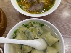 -珊珊小笼馆(仙霞路店)