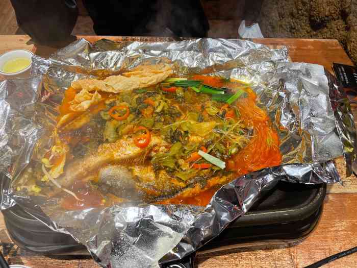 愿者上钩纸包鱼(上社店)-"去附近找吃的,无意中被愿者上钩的牌子吸引.