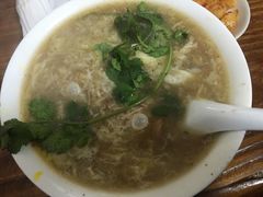 -罗卜李包子羊肉汤