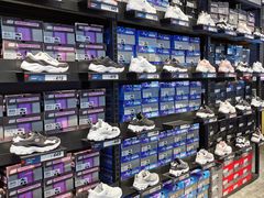 -SKECHERS 斯凯奇(上海国际时尚中心店)