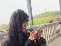 -亮河湾山庄