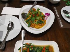 -Chom Cafe and Restaurant