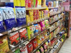 -全家便利店(愚园店)