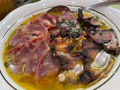 -山明水秀大饭店