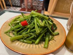 -滕记星发餐室·新加坡菜(巨鹿路店)