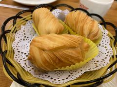 榴莲酥-粤仔湾砂锅粥(金太湖店)