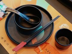 餐具摆设-羽鸽集·乳鸽专门店·地道顺德菜(岭南站店)