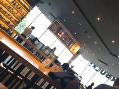大堂-星巴克臻选(湖滨道店)