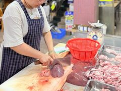 -标记美食新鲜猪杂(兴南大道店)