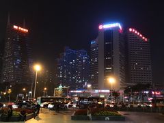 -荔枝公园-小平画像广场