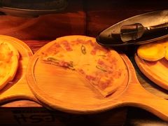 培根火腿批薩-领鲜活海鲜榴莲自助火锅(东门店)