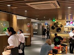 大堂-海底捞火锅鲜切牛肉主题店(长寿路店)