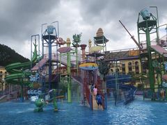 -荔波冰雪水世界主题乐园