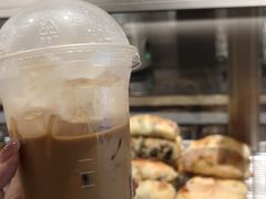 -瑞幸咖啡(Lab·前海壹方汇负一楼店)