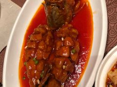 松子大黄鱼-东方明珠老上海8号餐厅