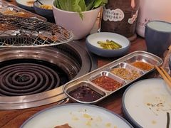 -明洞阿姨·韩式酱蟹烤肉·创意料理(三元桥店)