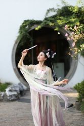 -一揽芳华汉服旗袍体验馆(拙政园店)