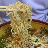 小巷子里宝藏小店铺湖南麻辣烫