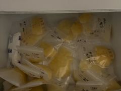 -爱的果实月嫂育婴师(世纪东方店)