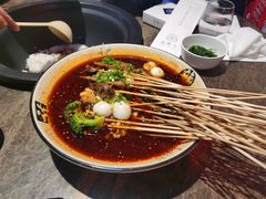 钵钵鸡-日进一片海.生腌海鲜火锅.宵夜烧烤(三里屯总店)