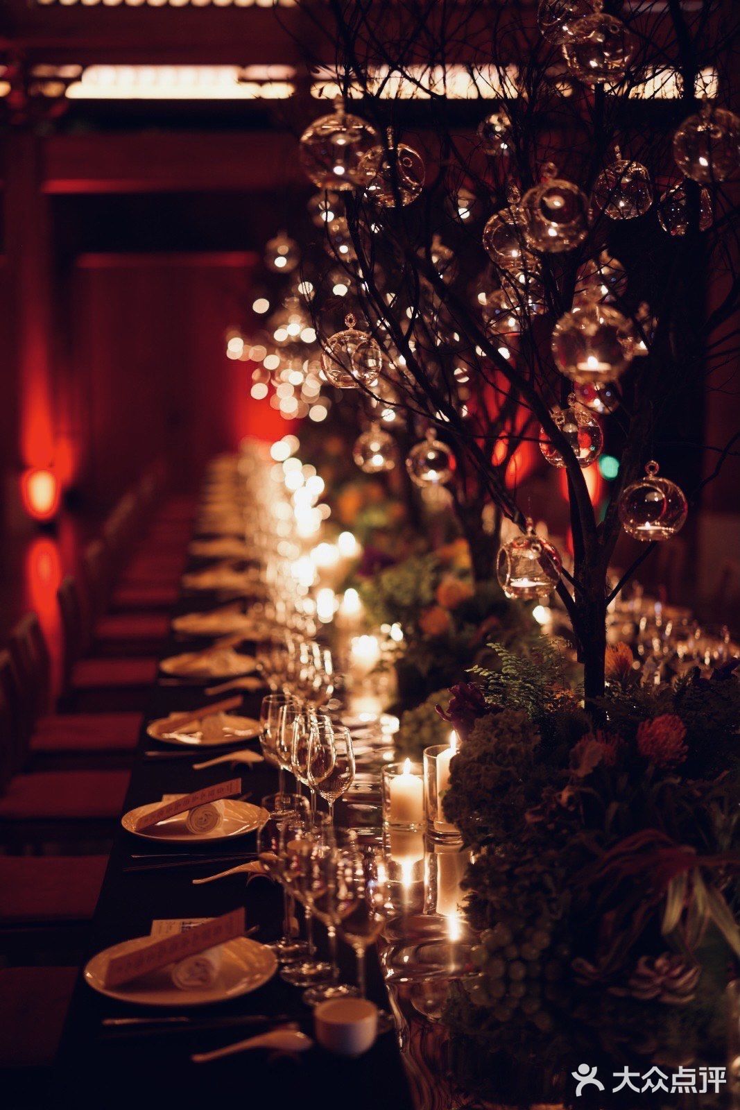 居然在法拉利的西式晚宴上吃到了脆皮大肠和黄花鱼水饺