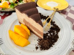 -Rabbit Cafe私房西餐甜点咖啡(栖霞路店)