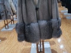 -肃宁华斯国际裘皮城