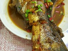 -天乐农家鱼头王(天目湖店)