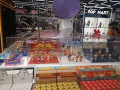 -泡泡玛特POPMART(侨福芳草地店)
