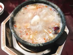 -绿色墨脱石锅城