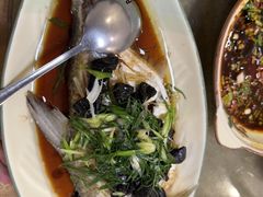 -正宗鸡饭粤香酒家(朱村店)