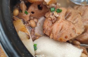 Peanut, Red Kidney Bean, Pork and Lotus Root Stew