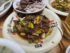-何永光123鲜牛肉馆(1号店)