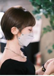 -朗峰专业美发沙龙