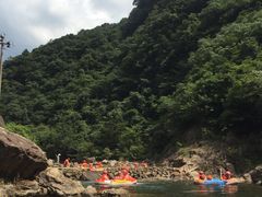 -安吉龙王山峡谷漂流