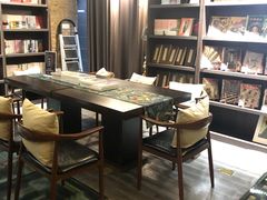 -钟书阁(松江泰晤士小镇店)