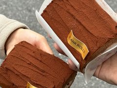 -白蘭BLANK(杭州湖滨银泰in77C区店)
