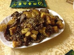 -维吾尔餐厅(宜山路店)